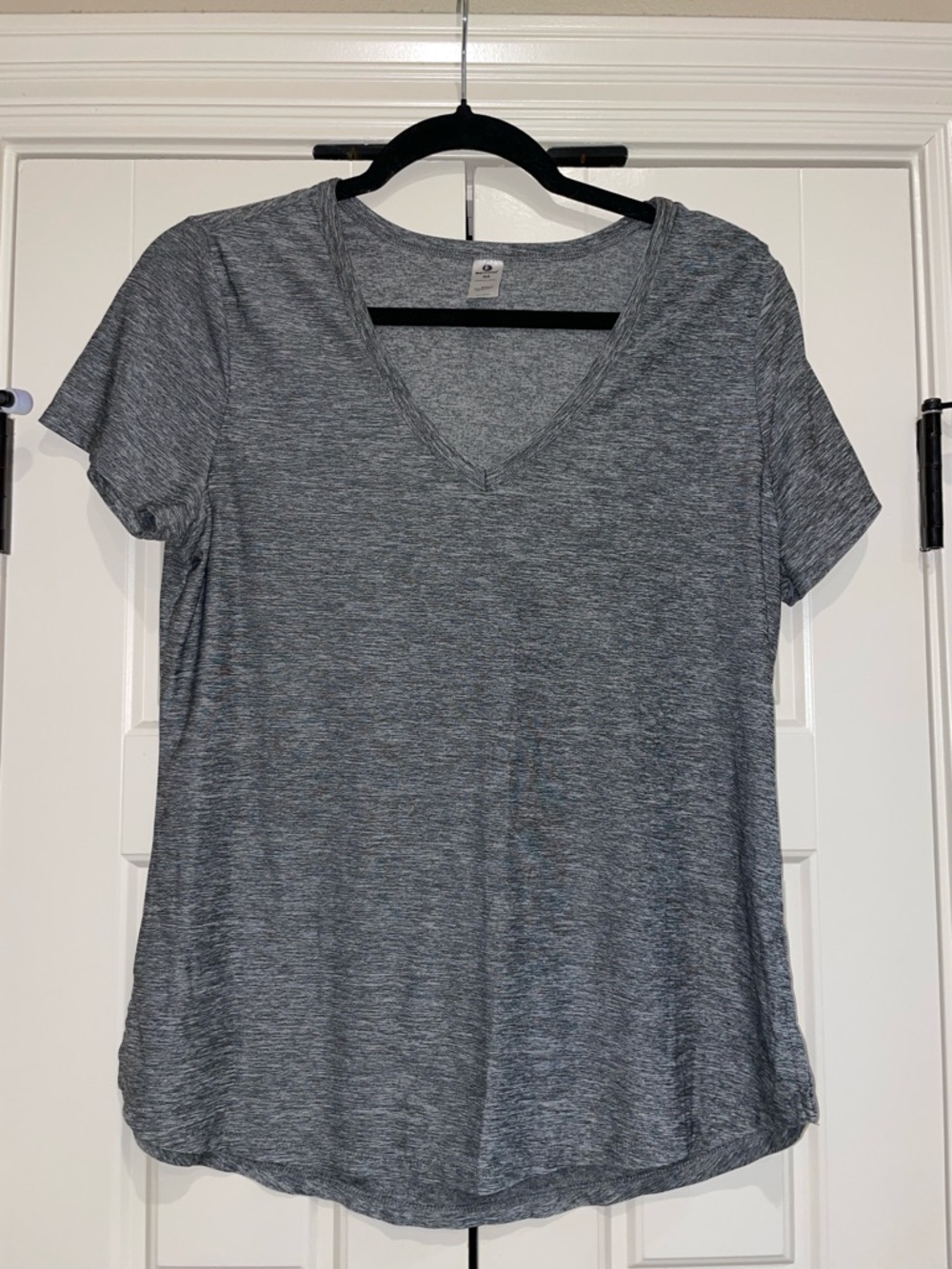 90 Degree By Reflex Heather Gray V-Neck Short Sleeve Tee